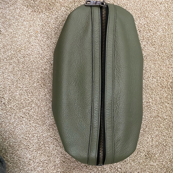 Olive Coach toiletries/cosmetics bag - Picture 6 of 6